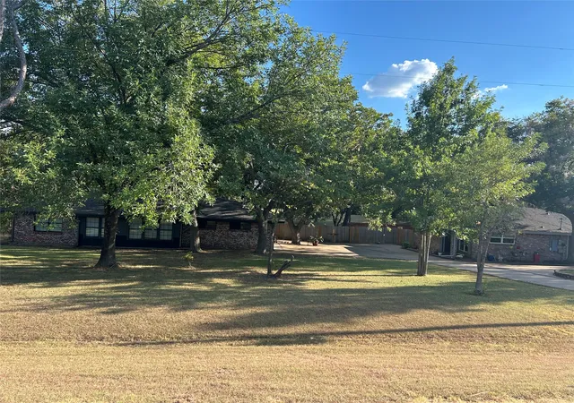 Photo 1 of Single family home for sale at 9160 State Hwy 56, Sherman, TX 75090 | MLS# 21379044 | Listing updated on 2026-10-08