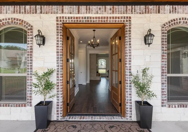 Photo 2 of Single family home for sale at 89 Ryder Cup Trl, Hideaway, TX 75771 | MLS# 21379555 | Listing updated on 2026-09-28