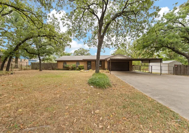 Photo 1 of Single family home for sale at 3016 E Renfro St, Burleson, TX 76028 | MLS# 21379113 | Listing updated on 2026-09-16