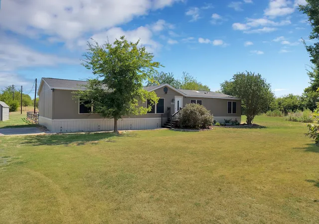 Photo 2 of Manufactured home for sale at 9159 County Rd 2584, Royse City, TX 75189 | MLS# 21379496 | Listing updated on 2026-10-01