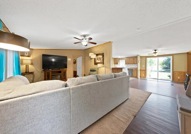 Photo 4 of Manufactured home for sale at 9159 County Rd 2584, Royse City, TX 75189 | MLS# 21379496 | Listing updated on 2026-10-01