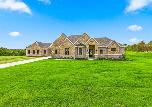 Photo 1 of Single family home for sale at 1005 Andy Ranch Ct, Azle, TX 76020 | MLS# 21375888 | Listing updated on 2026-09-06