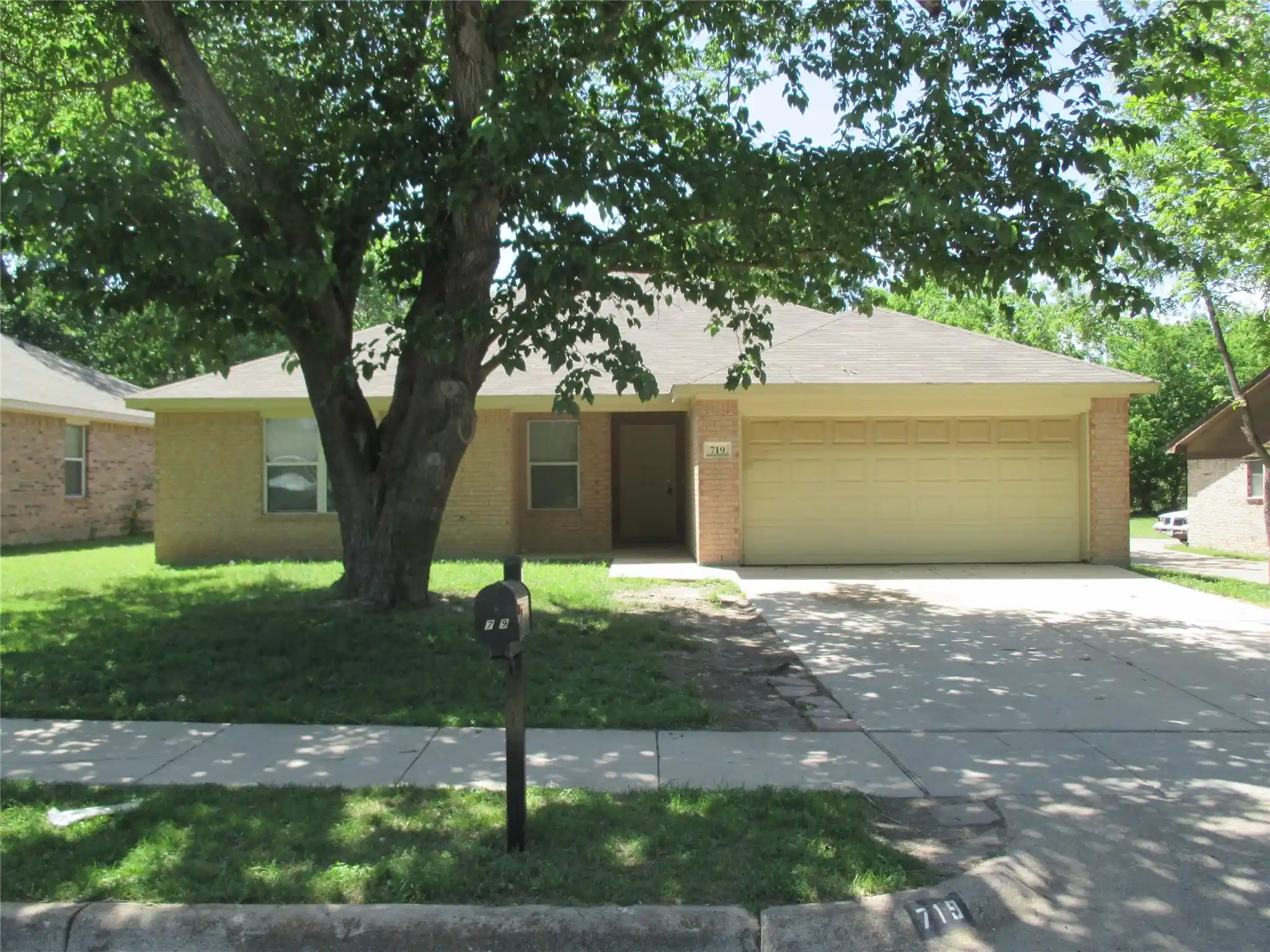 Photo 1 of Single family home for sale at 719 Hallvale Dr, Fort Worth, TX 76108 | MLS# 21378010 | Listing updated on 2026-10-14