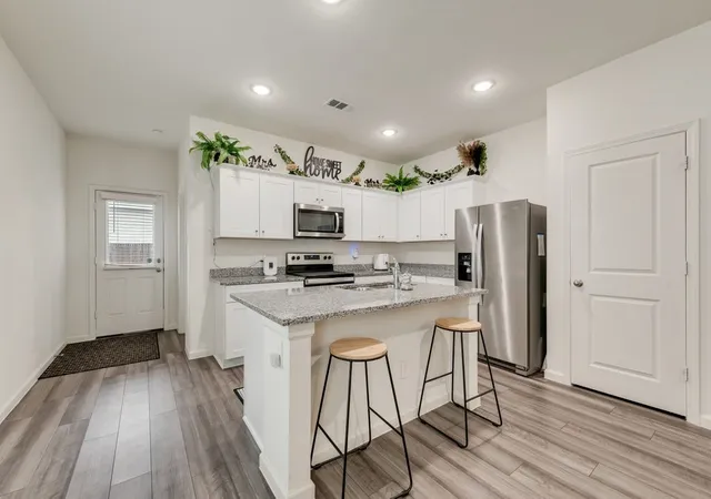 Photo 1 of Single family home for sale at 6416 Bishop Dr, Forney, TX 75126 | MLS# 21379414 | Listing updated on 2026-10-07