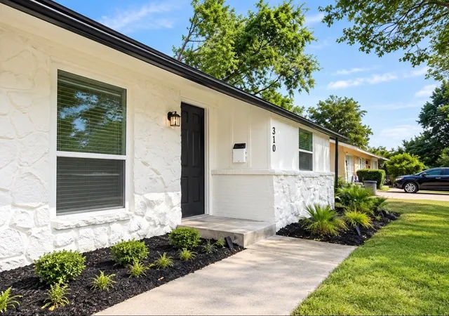 Photo 2 of Single family home for sale at 310 Island Dr, Richardson, TX 75081 | MLS# 21379612 | Listing updated on 2026-10-04