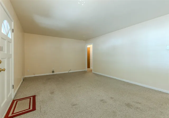 Photo 2 of Single family home for sale at 400 Randle Dr, Woodway, TX 76712 | MLS# 21379847 | Listing updated on 2026-09-07