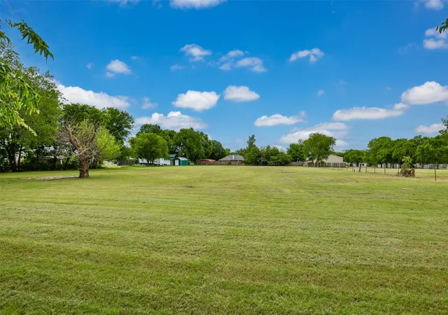 Photo 2 of Single family home for sale at 322&410 E Division St, Muenster, TX 76252 | MLS# 21379858 | Listing updated on 2026-09-07
