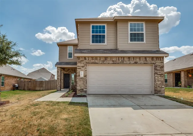Photo 1 of Single family home for sale at 1403 Kinglet Dr, Ennis, TX 75119 | MLS# 21379883 | Listing updated on 2026-09-07