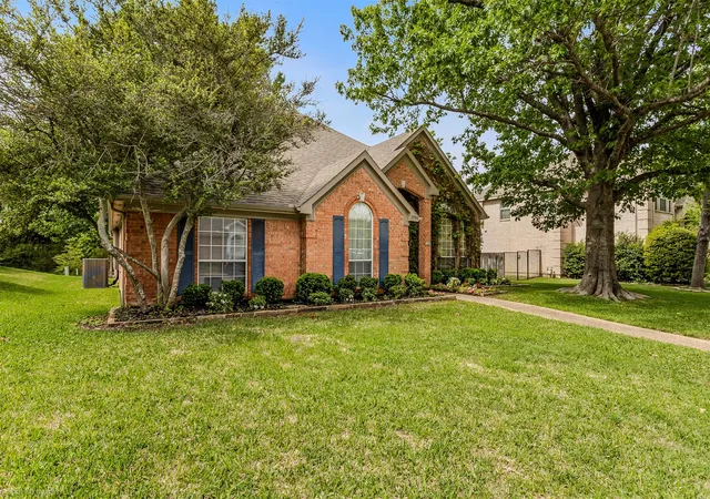 Photo 2 of Single family home for sale at 1790 Wind Hl Rd, Rockwall, TX 75087 | MLS# 21379486 | Listing updated on 2026-10-07