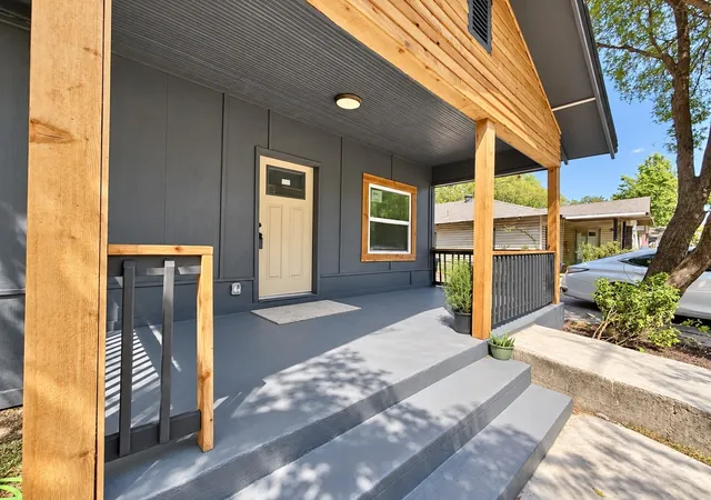 Photo 2 of Single family home for sale at 5231 Beeman Ave, Dallas, TX 75223 | MLS# 21379922 | Listing updated on 2026-09-07