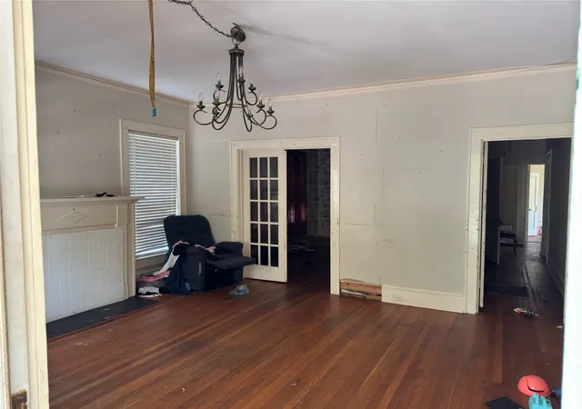 Photo 3 of Single family home for sale at 524 Gladstone Blvd, Shreveport, LA 71104 | MLS# 21380027 | Listing updated on 2026-09-16
