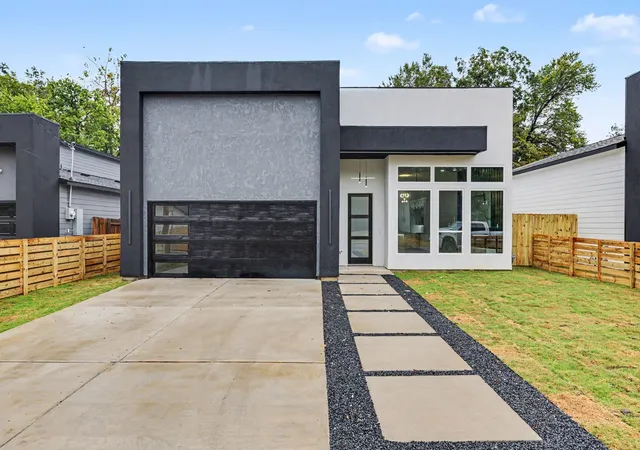 Photo 1 of Single family home for sale at 4536 Luzon St, Dallas, TX 75216 | MLS# 21379966 | Listing updated on 2026-10-04