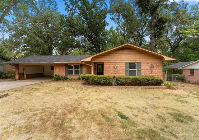 Photo 1 of Sale Pending at 405 Redbud Ln, Mount Pleasant, TX 75455 | MLS# 21376821 | Listing updated on 2026-09-23