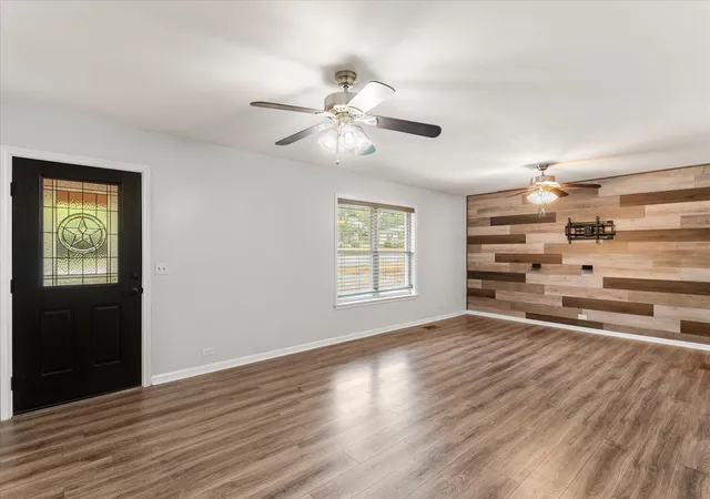 Photo 3 of Sale Pending at 405 Redbud Ln, Mount Pleasant, TX 75455 | MLS# 21376821 | Listing updated on 2026-09-23