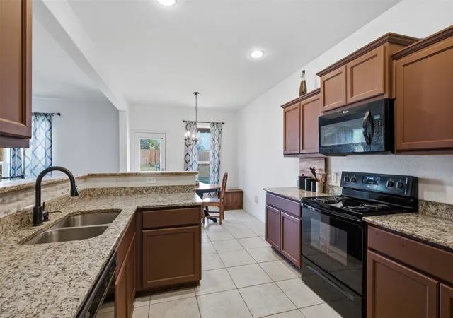 Photo 2 of Single family home for sale at 16 Kramer Ct, Sanger, TX 76266 | MLS# 21380109 | Listing updated on 2026-09-28