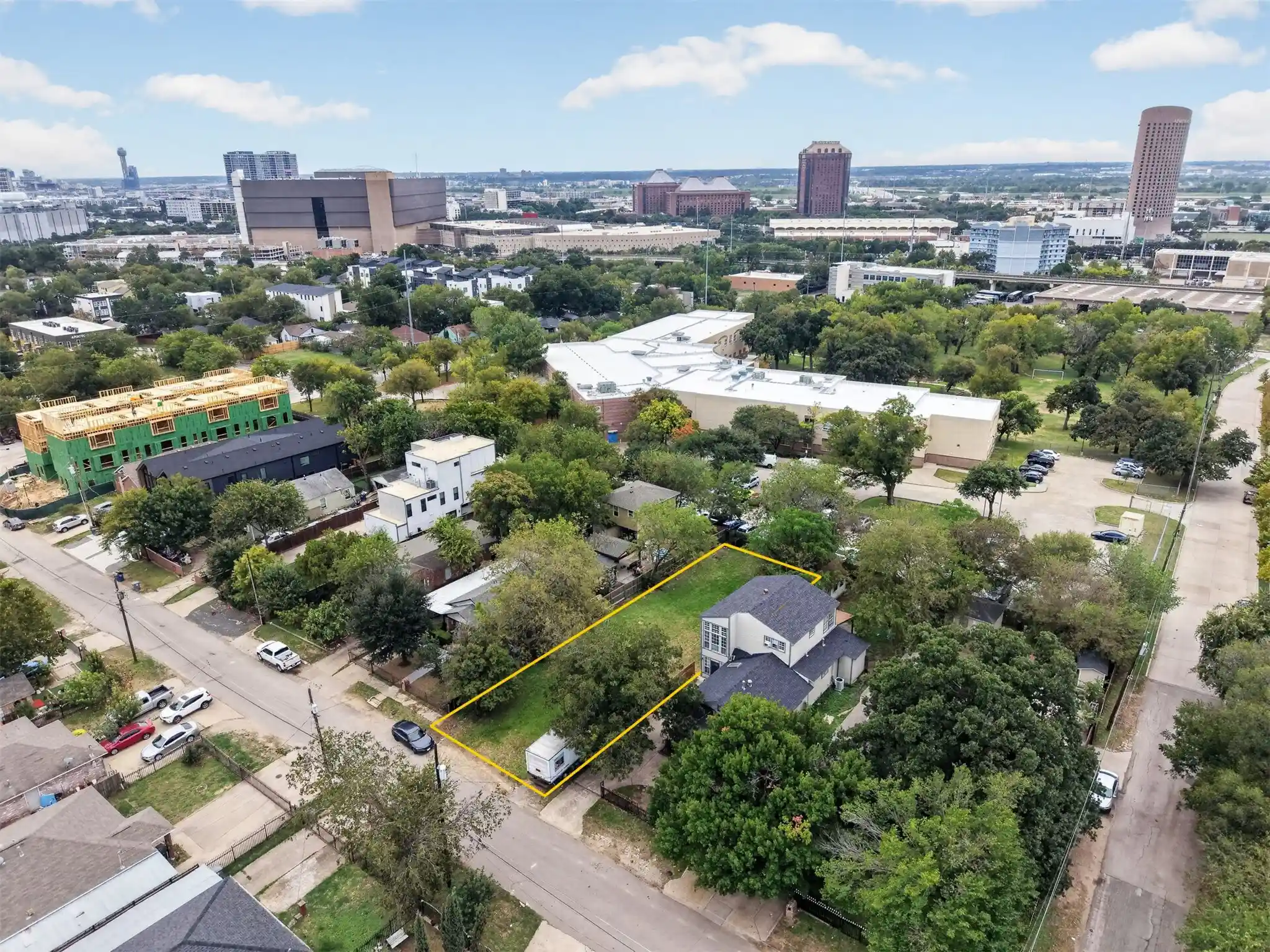 Photo 1 of Land for sale at 4533 Afton St, Dallas, TX 75219 | MLS# 21380112 | Listing updated on 2026-10-23