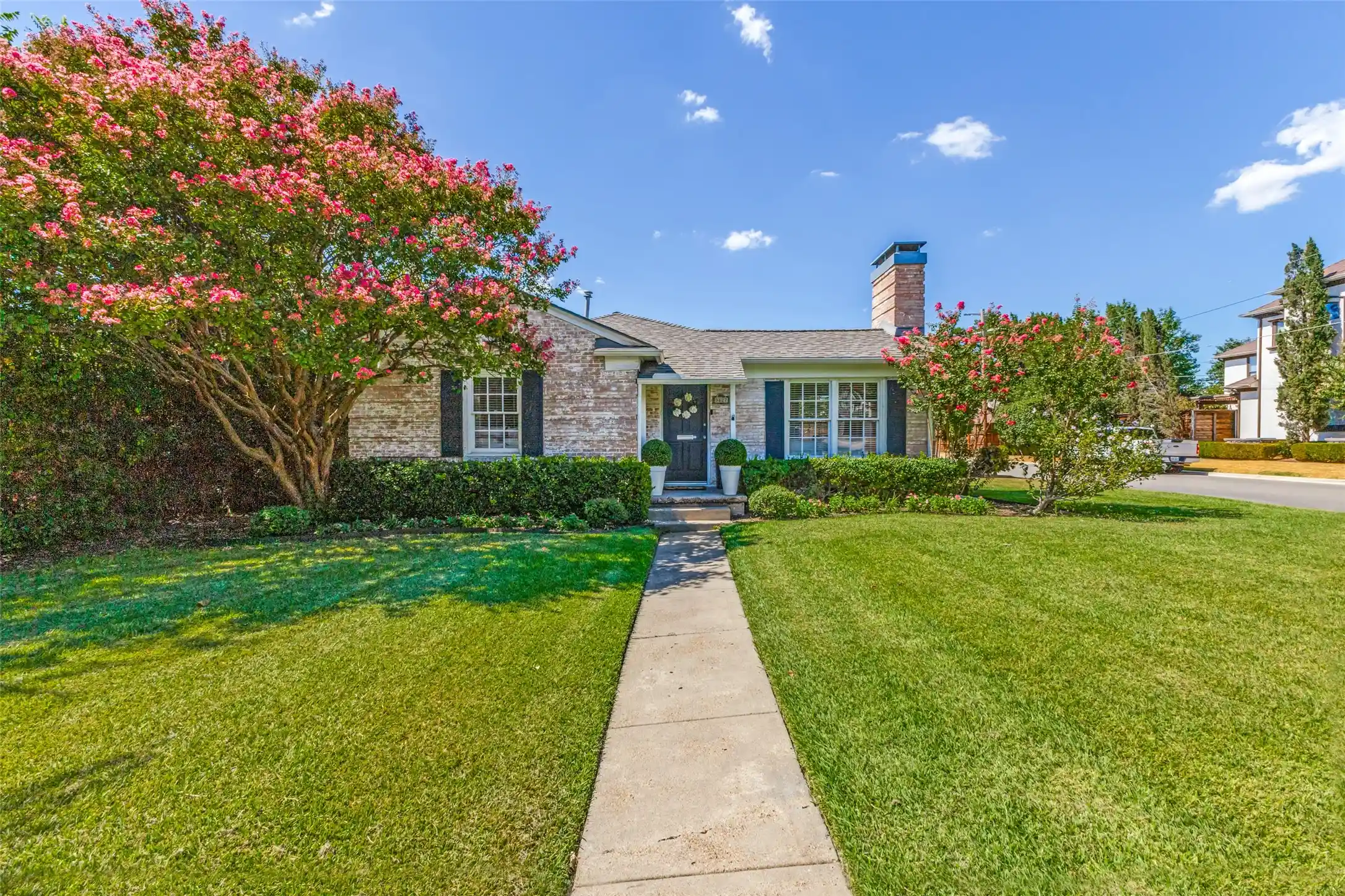 Photo 1 of Single family home for sale at 3627 S Versailles Ave, Dallas, TX 75209 | MLS# 21368334 | Listing updated on 2026-10-25