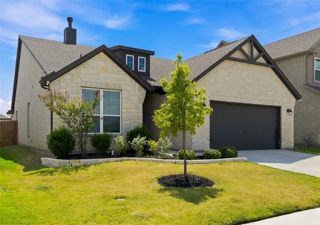 Photo 2 of Single family home for sale at 1961 Bellatrix Dr, Haslet, TX 76052 | MLS# 21377942 | Listing updated on 2026-10-09