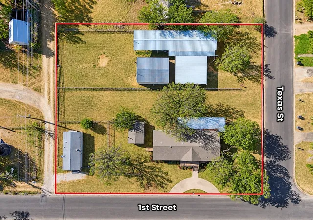 Photo 2 of Manufactured home for sale at 1200 1st Street, Graham, TX 76450 | MLS# 21377381 | Listing updated on 2026-09-29