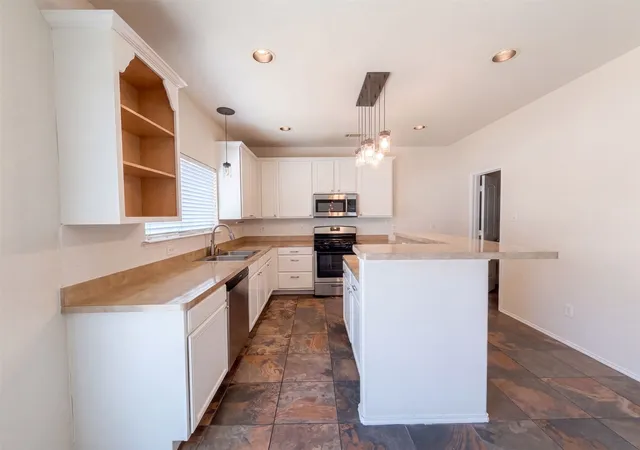 Photo 2 of Single family home for sale at 1924 Hartwell Ct, Aubrey, TX 76227 | MLS# 21378053 | Listing updated on 2026-10-09