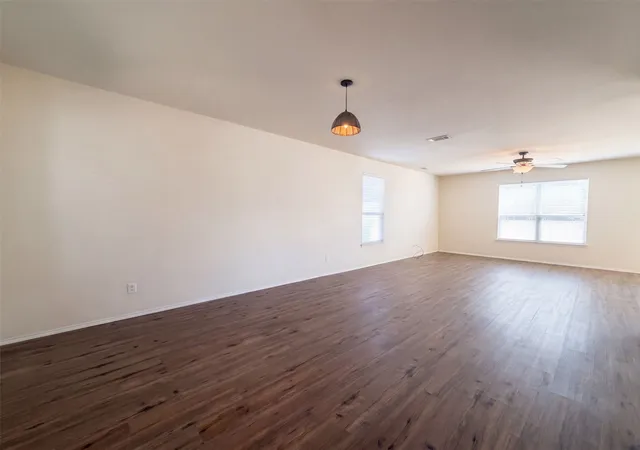 Photo 3 of Single family home for sale at 1924 Hartwell Ct, Aubrey, TX 76227 | MLS# 21378053 | Listing updated on 2026-10-09