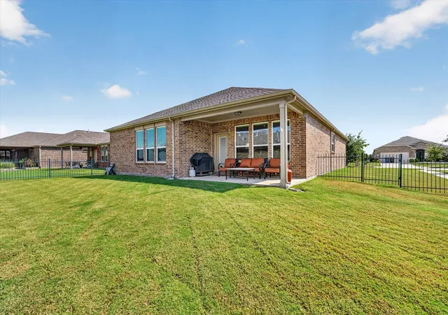 Photo 2 of Single family home for sale at 1790 Bentwater Ln, Frisco, TX 75036 | MLS# 21377643 | Listing updated on 2026-09-30