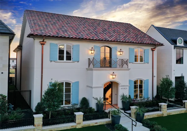 Single family home for sale at 1824 Riviera Ln, Southlake, TX 76092 | MLS# 21380529