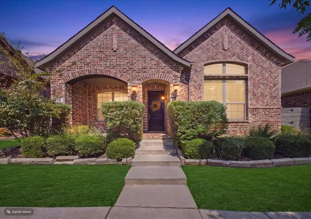 Photo 1 of Sale Pending at 916 Boardwalk Way, Argyle, TX 76226 | MLS# 21381114 | Listing updated on 2026-10-03