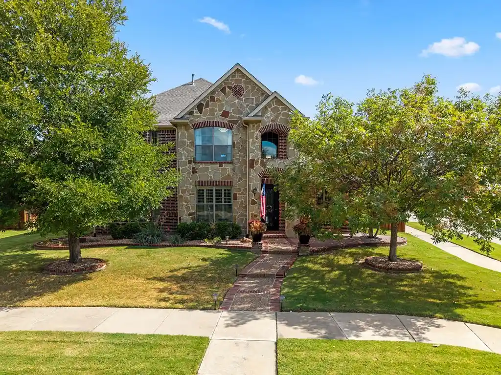 Photo 1 of Single family home for sale at 4823 Linda Ln, Frisco, TX 75033 | MLS# 21366731 | Listing updated on 2026-10-15