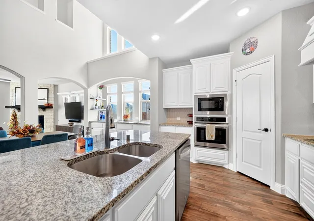 Photo 4 of Single family home for sale at 1350 Skylar Dr, Forney, TX 75126 | MLS# 21378774 | Listing updated on 2026-10-29