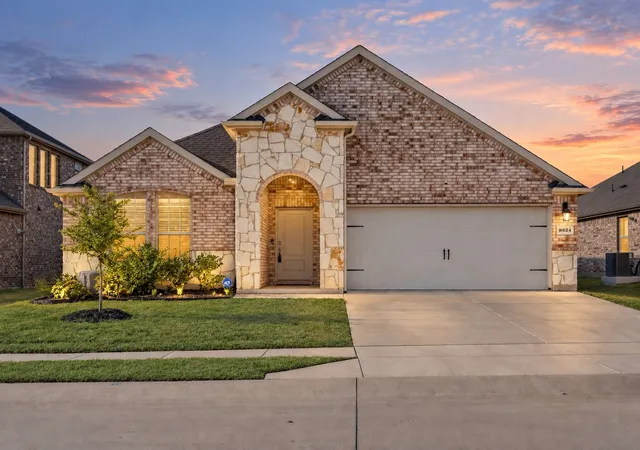 Photo 1 of Single family home for sale at 9824 Tin Star St, Aubrey, TX 76227 | MLS# 21374480 | Listing updated on 2026-10-08