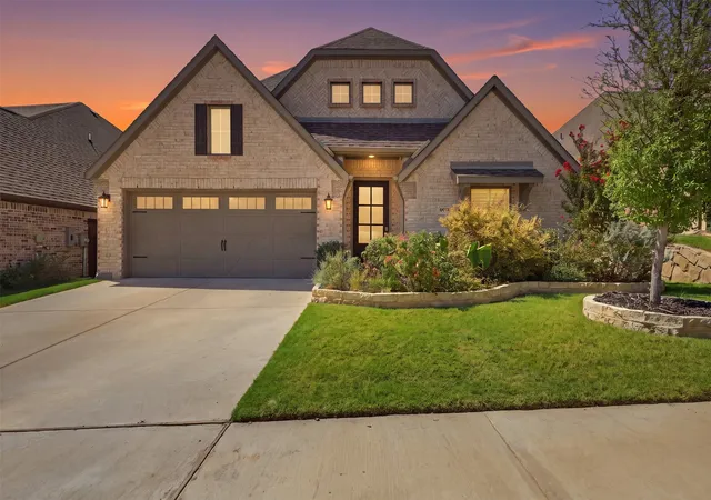 Photo 2 of Single family home for sale at 5640 Pradera Rd, Fort Worth, TX 76126 | MLS# 21381327 | Listing updated on 2026-10-05