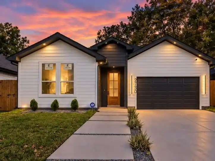 Photo 1 of Single family home for sale at 2730 Marburg St, Dallas, TX 75215 | MLS# 21376188 | Listing updated on 2026-10-21