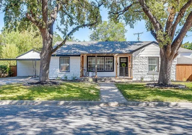 Photo 1 of Sale Pending at 3504 Plymouth Ave, Fort Worth, TX 76109 | MLS# 21371001 | Listing updated on 2026-10-07
