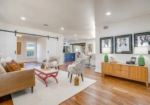 Photo 3 of Sale Pending at 3504 Plymouth Ave, Fort Worth, TX 76109 | MLS# 21371001 | Listing updated on 2026-10-07