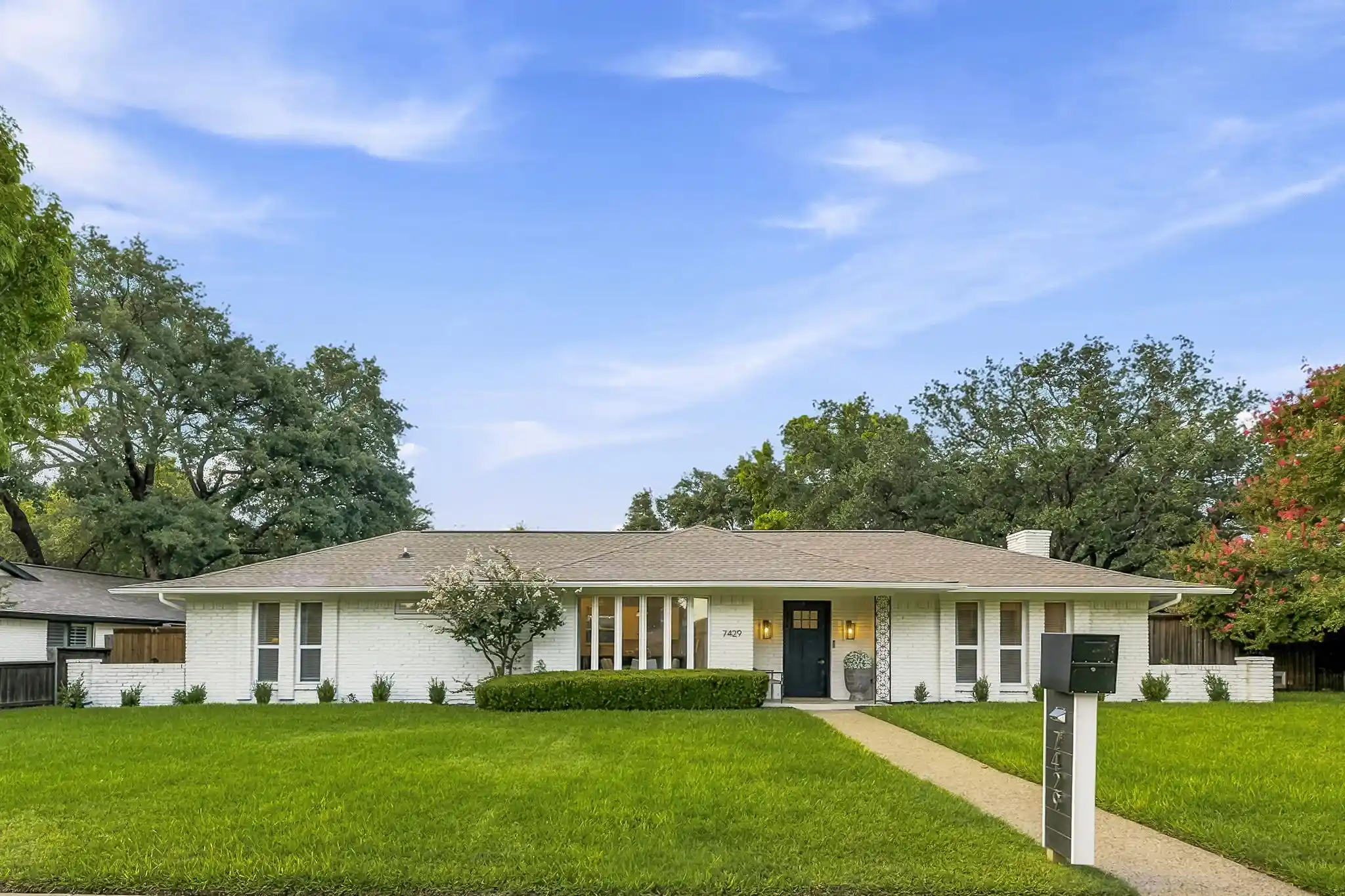 Photo 1 of Single family home for sale at 7429 Tangleglen Dr, Dallas, TX 75248 | MLS# 21381055 | Listing updated on 2026-10-25