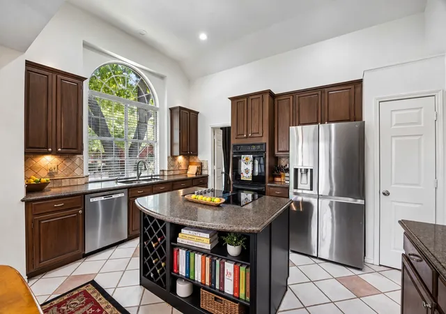 Photo 3 of Sale Pending at 2024 Antwerp Ave, Plano, TX 75025 | MLS# 21380757 | Listing updated on 2026-10-05