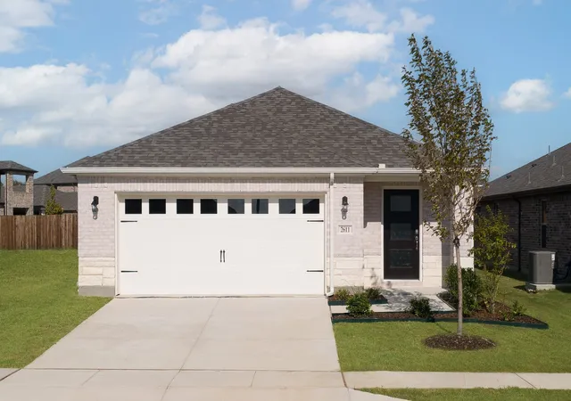 Photo 1 of Single family home for sale at 2611 Hawkins St, Anna, TX 75409 | MLS# 21381766 | Listing updated on 2026-10-08