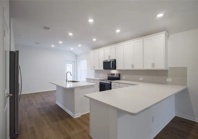 Photo 3 of Single family home for sale at 2611 Hawkins St, Anna, TX 75409 | MLS# 21381766 | Listing updated on 2026-10-08