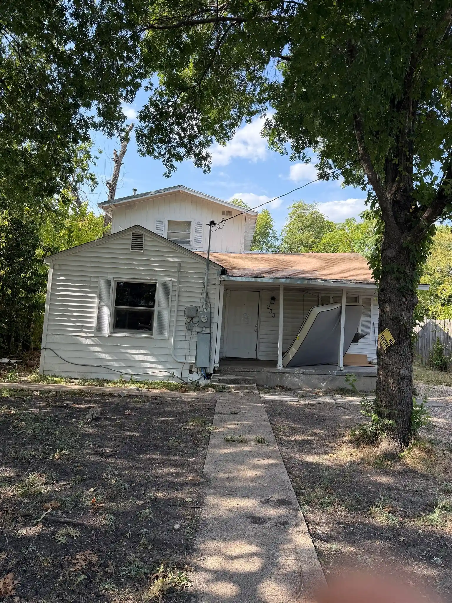 Single family home for sale at 233 W Hammond St, Lancaster, TX 75146 | MLS# 21381964