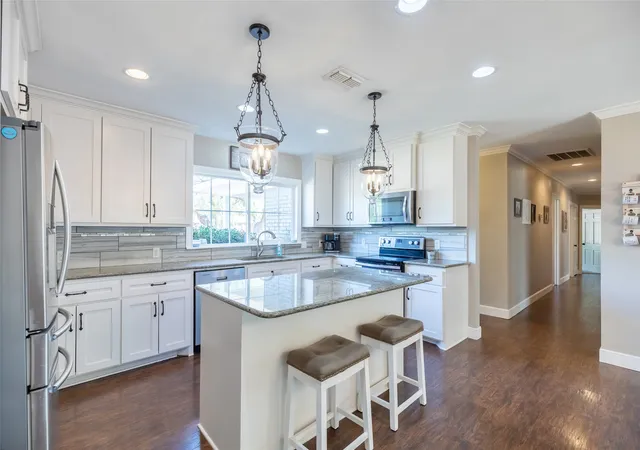 Photo 3 of Single family home for sale at 1208 Lytle Way Cir, Abilene, TX 79602 | MLS# 21377118 | Listing updated on 2026-10-05
