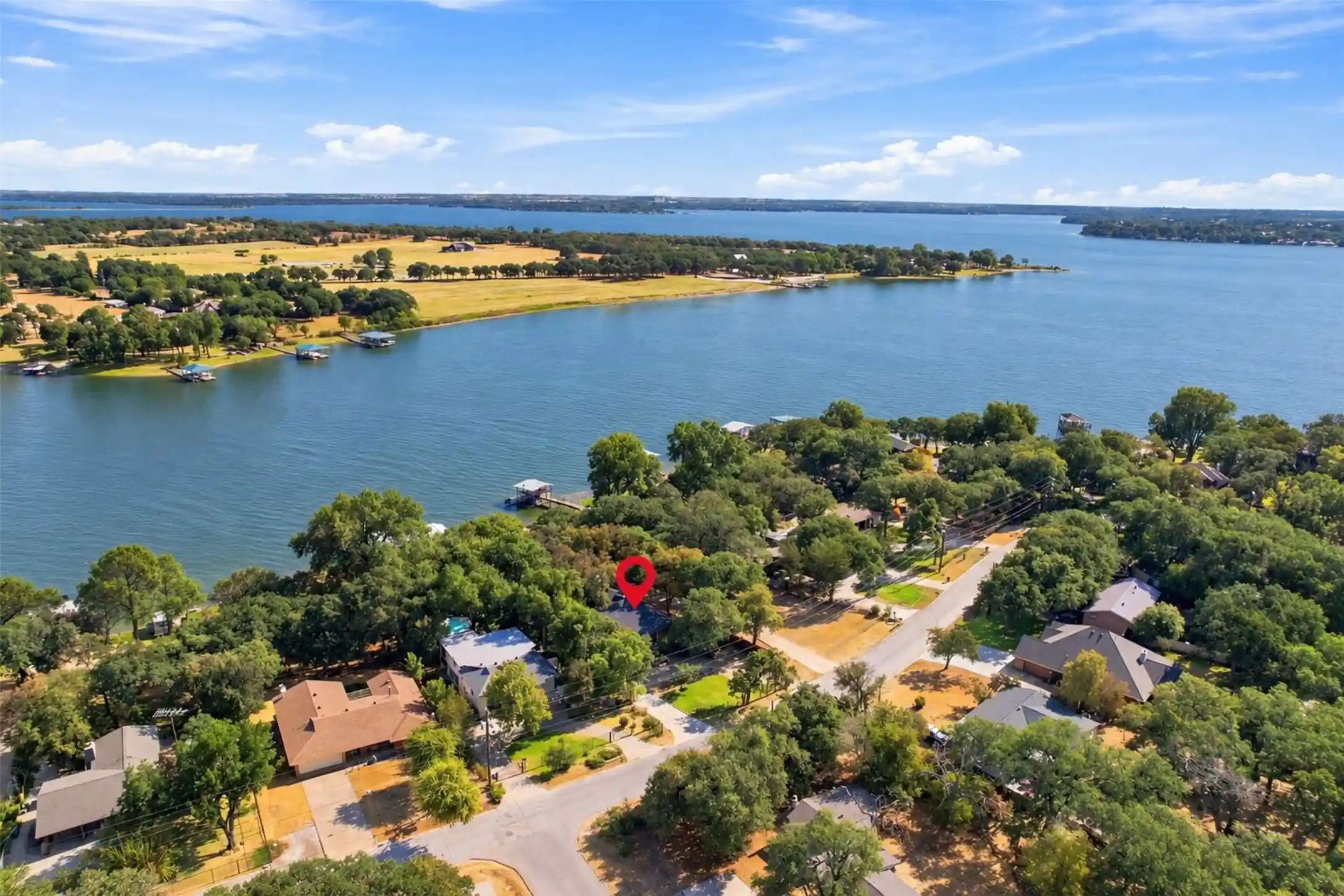 Photo 1 of Single family home for sale at 284 Shoreline Dr N, Azle, TX 76020 | MLS# 21381940 | Listing updated on 2026-10-21