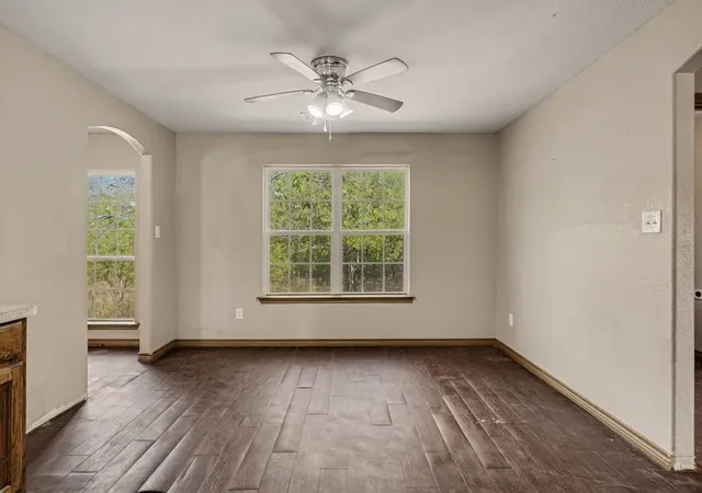 Photo 4 of Single family home for sale at 2821 State Hwy 101, Bridgeport, TX 76426 | MLS# 21381641 | Listing updated on 2026-09-30