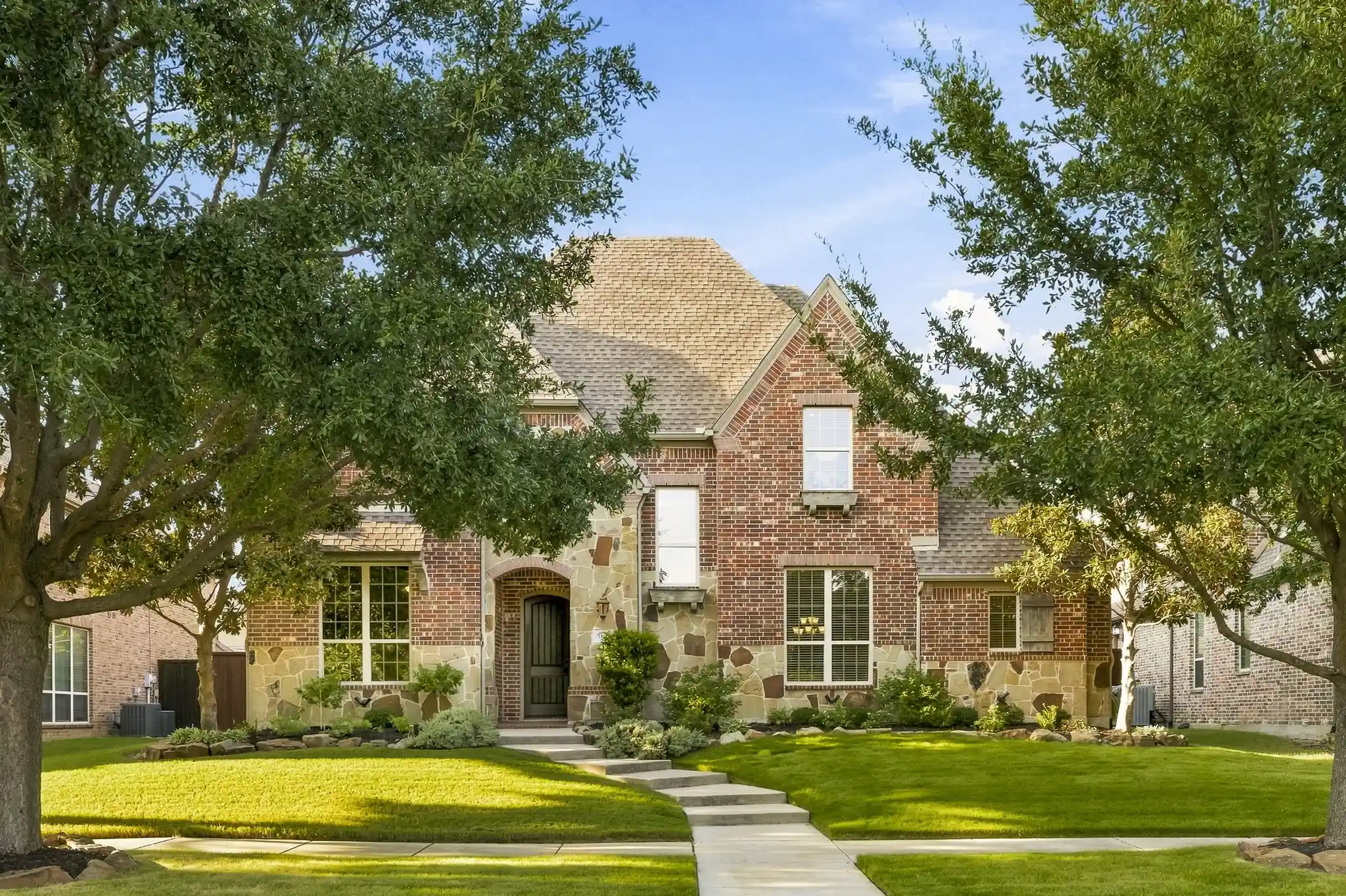 Photo 1 of Single family home for sale at 13456 Lyndhurst Dr, Frisco, TX 75035 | MLS# 21379793 | Listing updated on 2026-10-18