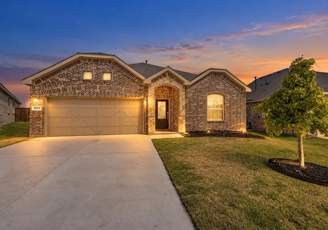 Photo 1 of Sale Pending at 5252 Mountain Top Trl, Crowley, TX 76036 | MLS# 21366838 | Listing updated on 2026-10-07
