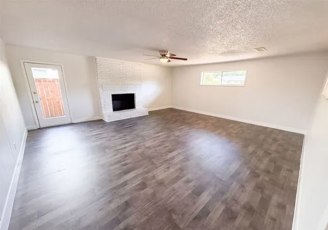 Photo 3 of Single family home for sale at 8540 Foxwood Ln, Dallas, TX 75217 | MLS# 21382657 | Listing updated on 2026-10-09