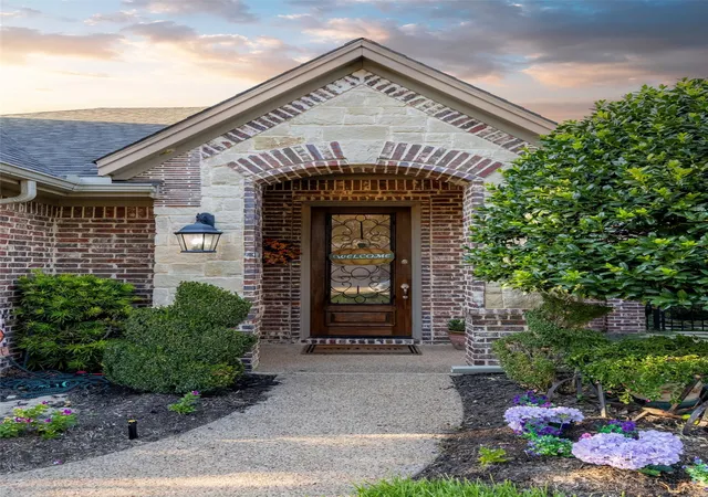 Photo 4 of Single family home for sale at 645 E Hill St, Keller, TX 76248 | MLS# 21381704 | Listing updated on 2026-10-08