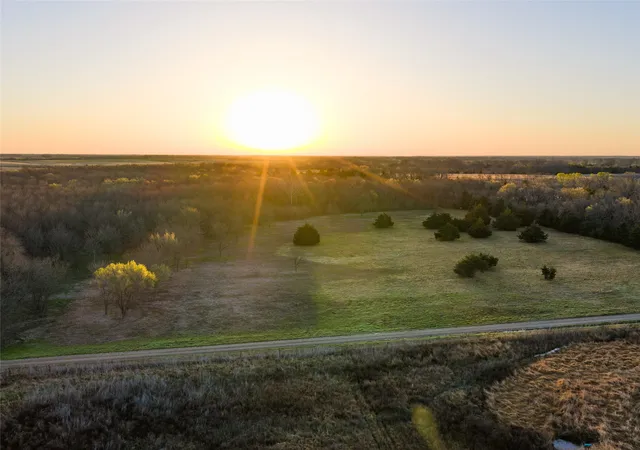 Photo 1 of Land for sale at Tbd County Rd 3550, Honey Grove, TX 75446 | MLS# 21382685 | Listing updated on 2026-09-17