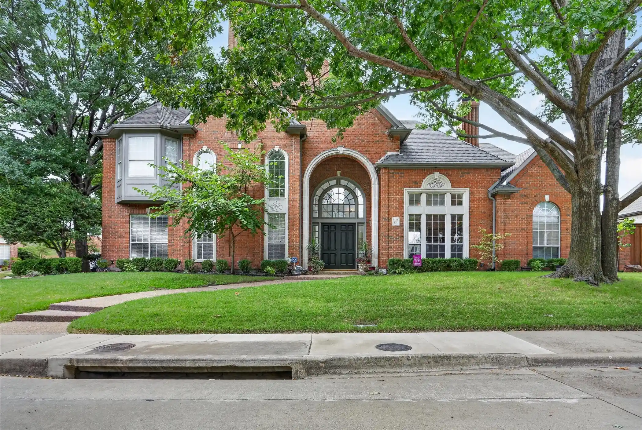 Photo 1 of Single family home for sale at 5144 Bellerive Dr, Dallas, TX 75287 | MLS# 21382682 | Listing updated on 2026-10-18
