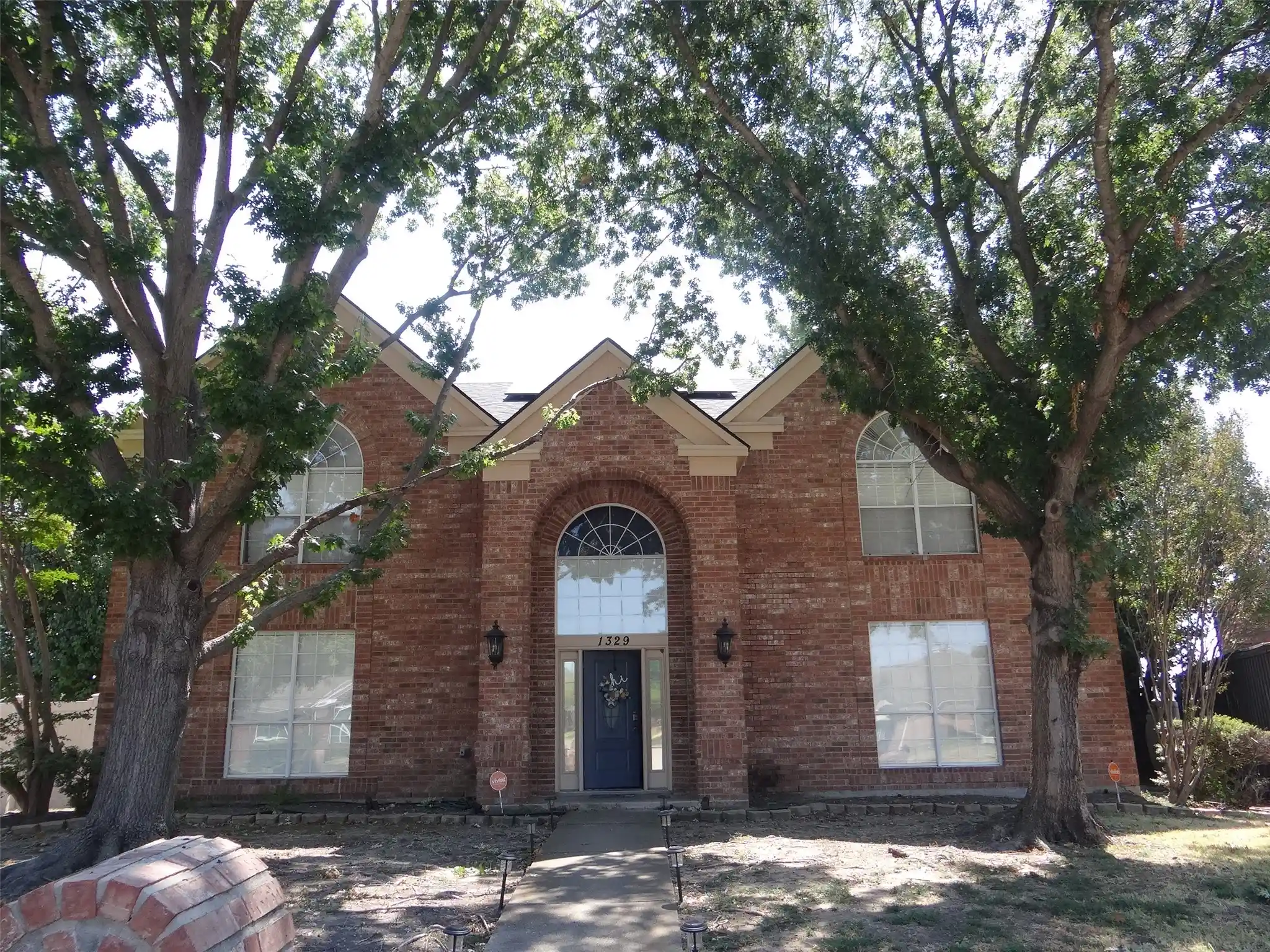 Photo 1 of Single family home for sale at 1329 Woodthorpe Dr, Mesquite, TX 75181 | MLS# 21382606 | Listing updated on 2026-10-08